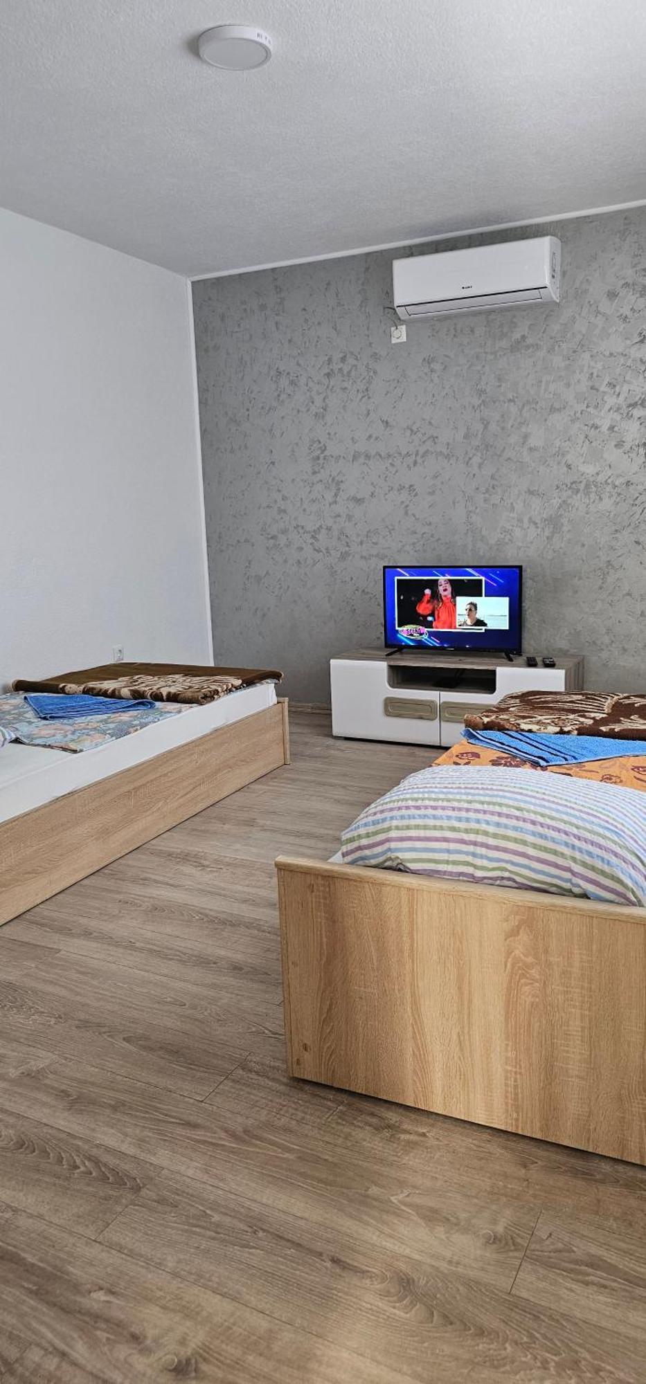Apartmani Roki Tuzla Buitenkant foto
